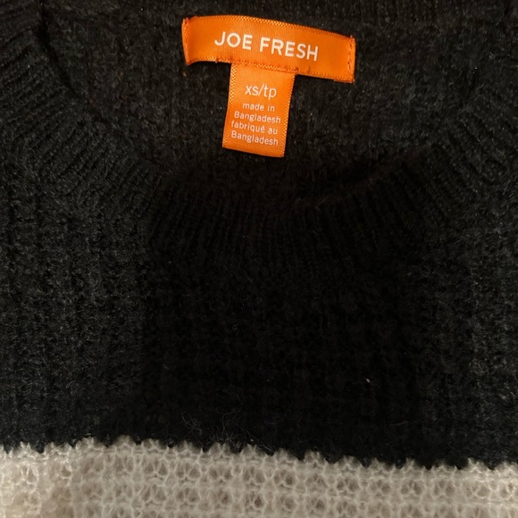 Joe Fresh Sweater - Picture 3 of 3